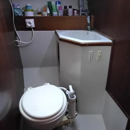 船屋 Voilier 格吕桑
